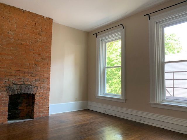 Building Photo - 2542 Moorman Ave