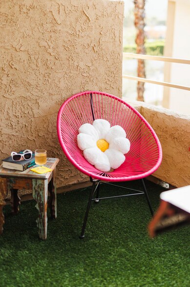 Building Photo - 467 S Calle El Segundo