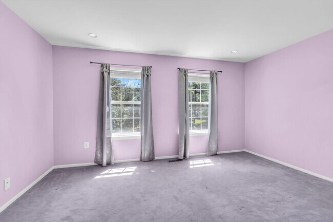 Building Photo - 6 Marybeth Court