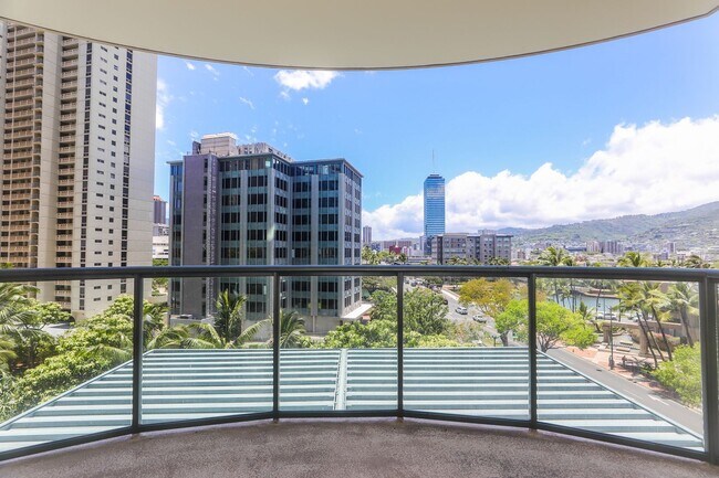 Building Photo - Allure Waikiki - 2 bedroom, 2 bath with 1 ...