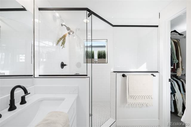 Building Photo - 3830 W 13th Ave