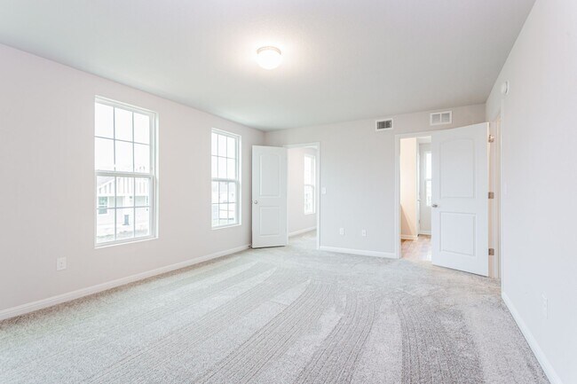 Building Photo - Bright & Airy 3 Bedroom, 2.5 Bathroom Home – Two Stories of Comfort