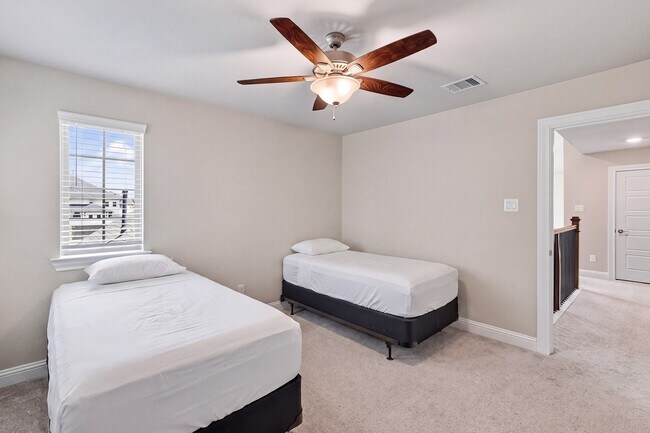Building Photo - 17104 Coneflower Pl