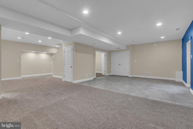 Building Photo - 3355 Lancer Ct