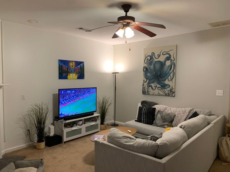 Building Photo - 3369 Marla Blvd NW