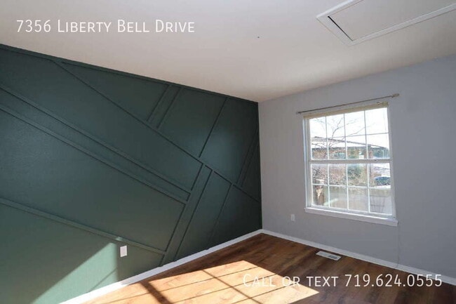 Building Photo - 7356 Liberty Bell Dr