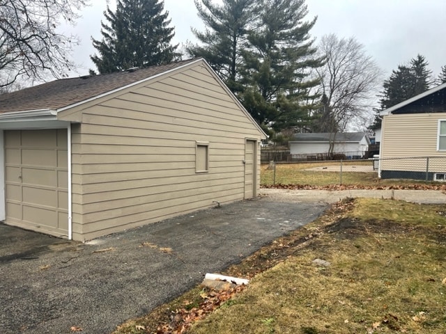 Building Photo - 35756 N Watson Ave