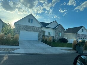 Building Photo - Beautiful South Jordan Home for rent!