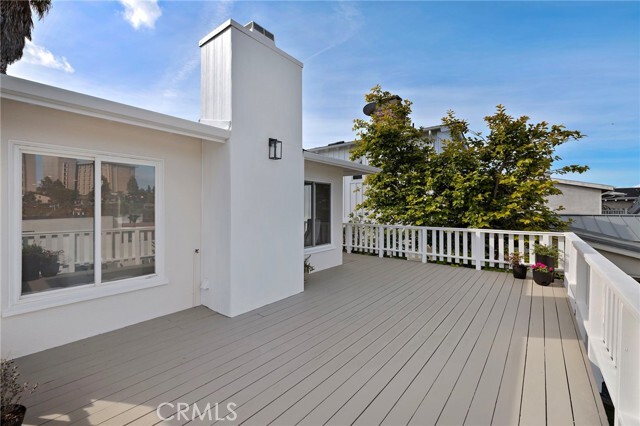 Building Photo - 226 La Jolla Dr