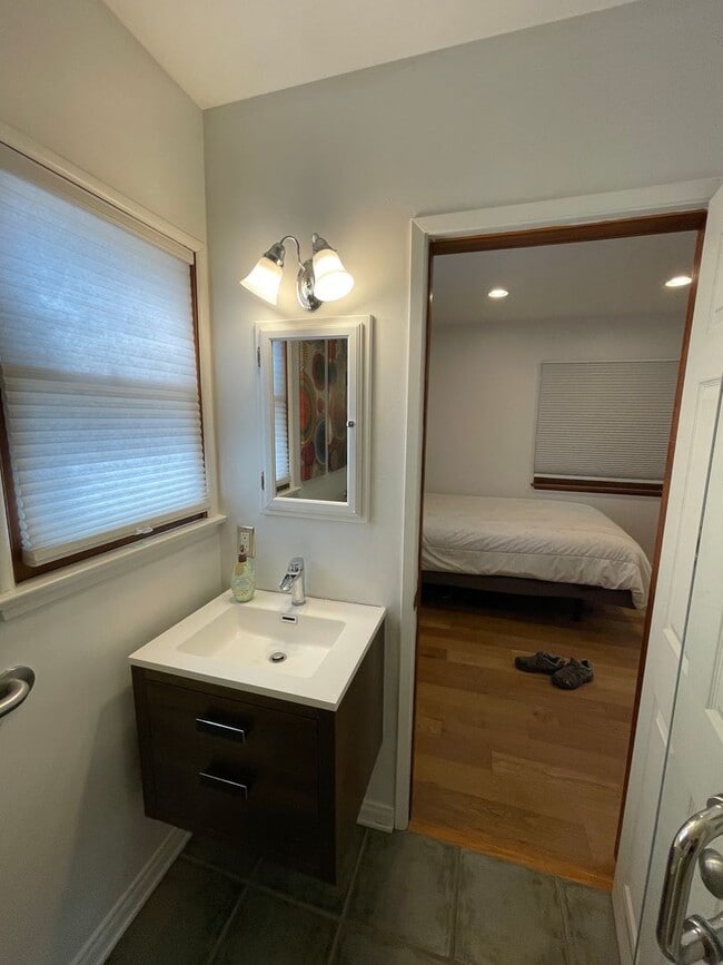 Building Photo - 4 Bedroom Pool Home for Rent in Woodland H...
