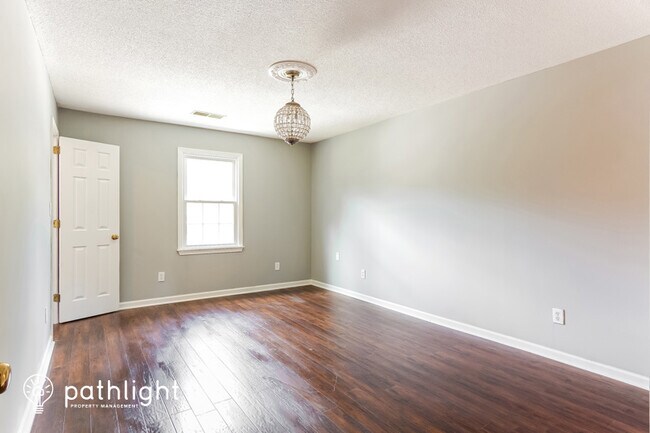 Building Photo - 4872 Keith Dr