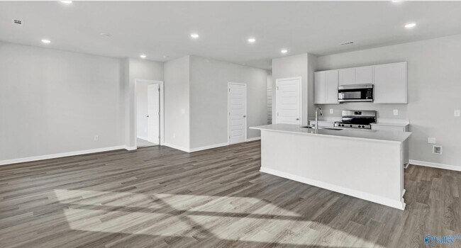 Building Photo - 120 Betty Williams Dr