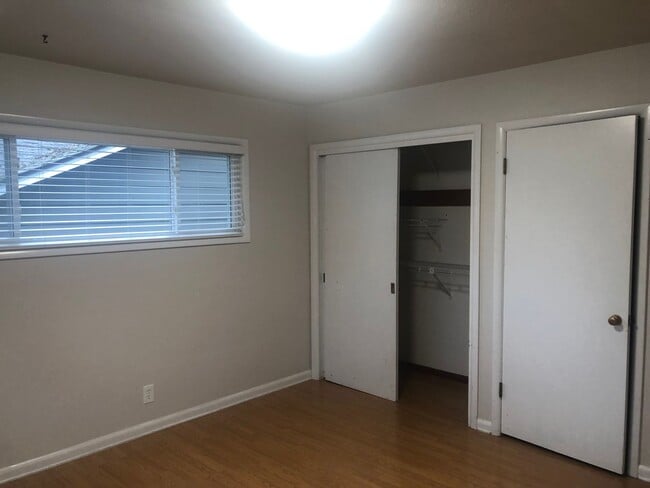 Building Photo - Stylish 4 bedroom 1.5 bath in SE Salem