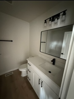 Building Photo - 323 Ashbrook Dr