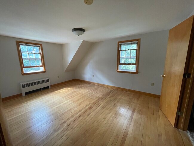 Building Photo - 3958 E Plankinton Ave