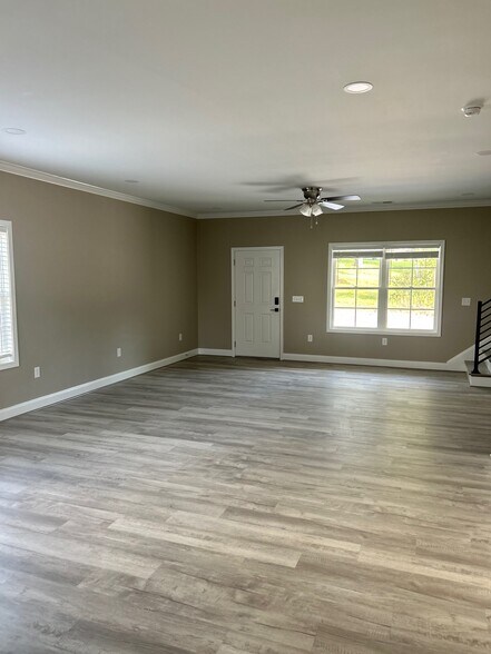 Building Photo - 125 Scout Cir