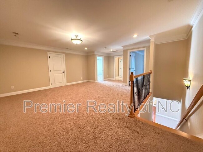 Building Photo - 1476 Neville Gardens Ln