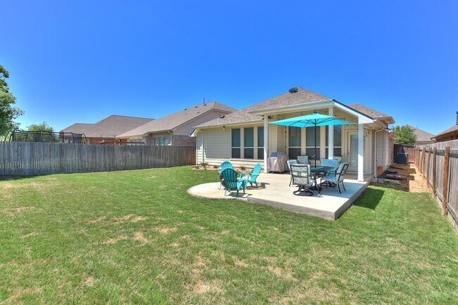 Building Photo - 117 Salt Fork Dr