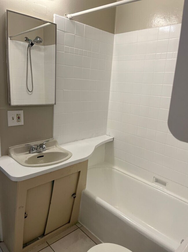 Building Photo - 4366-4368 Felton St