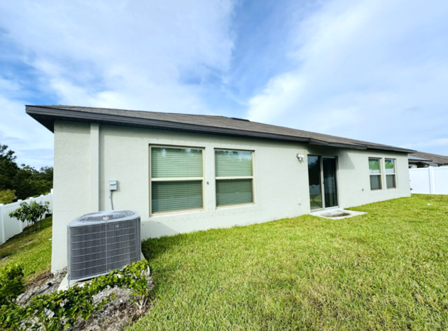 Building Photo - 376 Rain Berry Ave