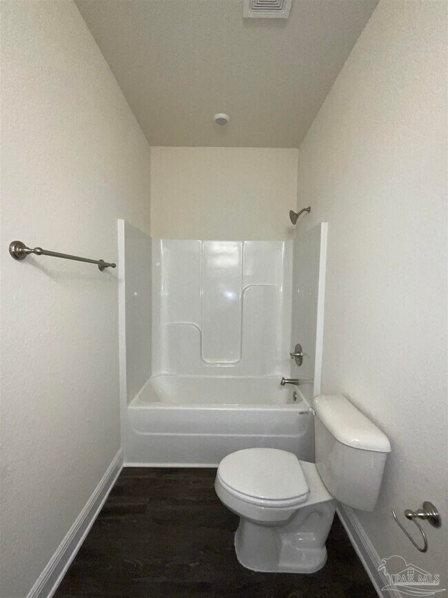 Building Photo - 5065 Peach Dr