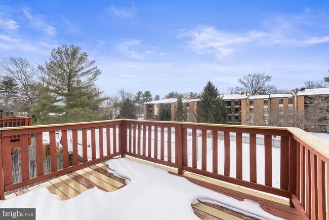 Building Photo - 18310 Timko Ln
