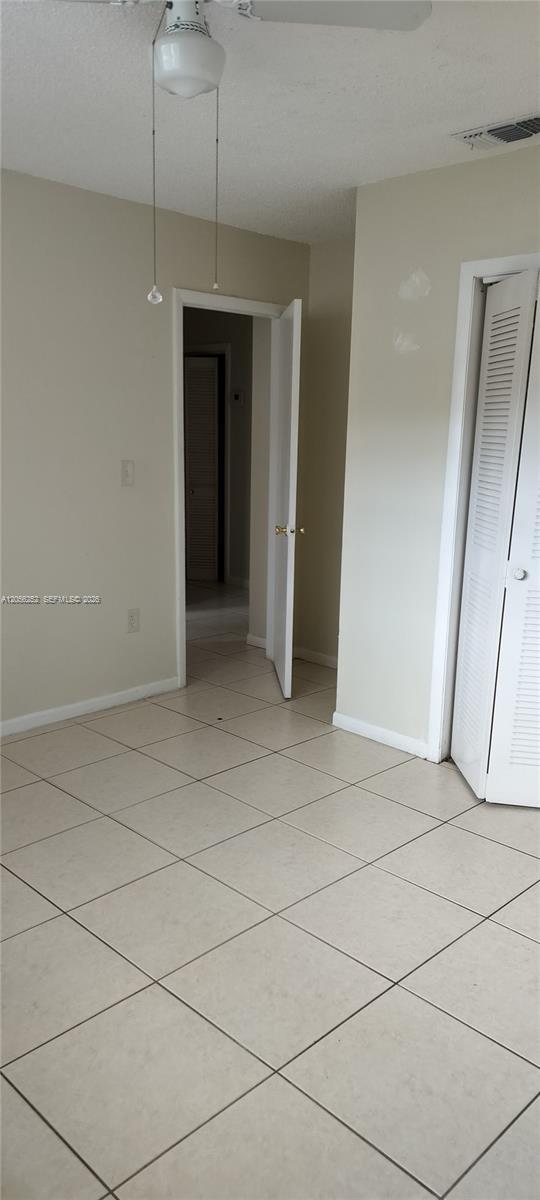 Building Photo - 2829 SW 38th Ct
