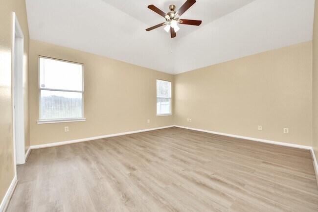 Building Photo - 8431 Taraglen Ct