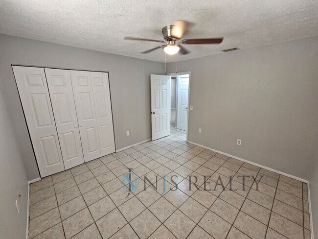 Building Photo - 8342-8344 Afton