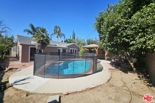 Building Photo - 22957 Stagg St