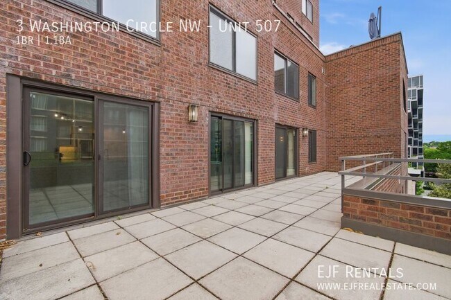 Building Photo - 3 Washington Cir NW