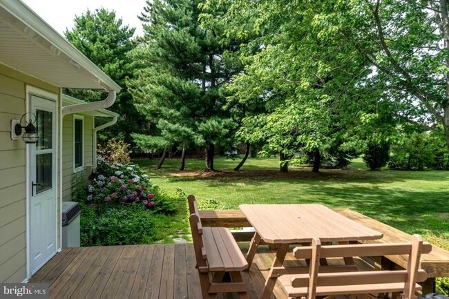 Building Photo - 206 Prospect Bay Dr W