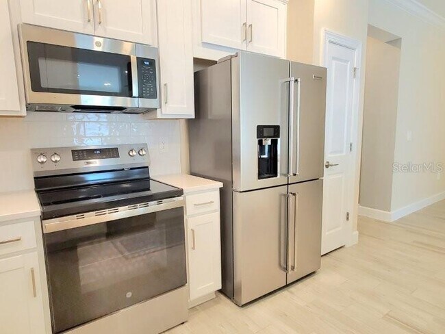 Building Photo - 16087 Ivy Rdg Ct