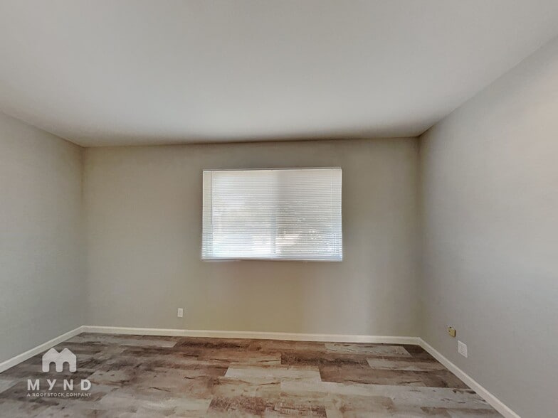 Building Photo - 2009 W Newcastle Cir