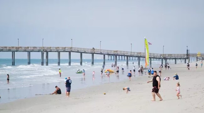 Building Photo - 2711 S Ocean Blvd