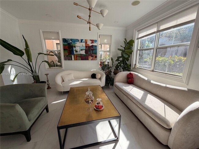 Building Photo - 12450 NW 32nd Manor