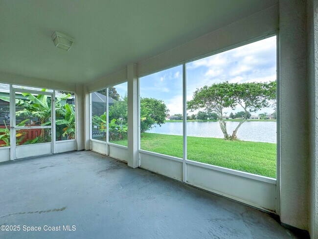 Building Photo - 2406 Deercroft Dr