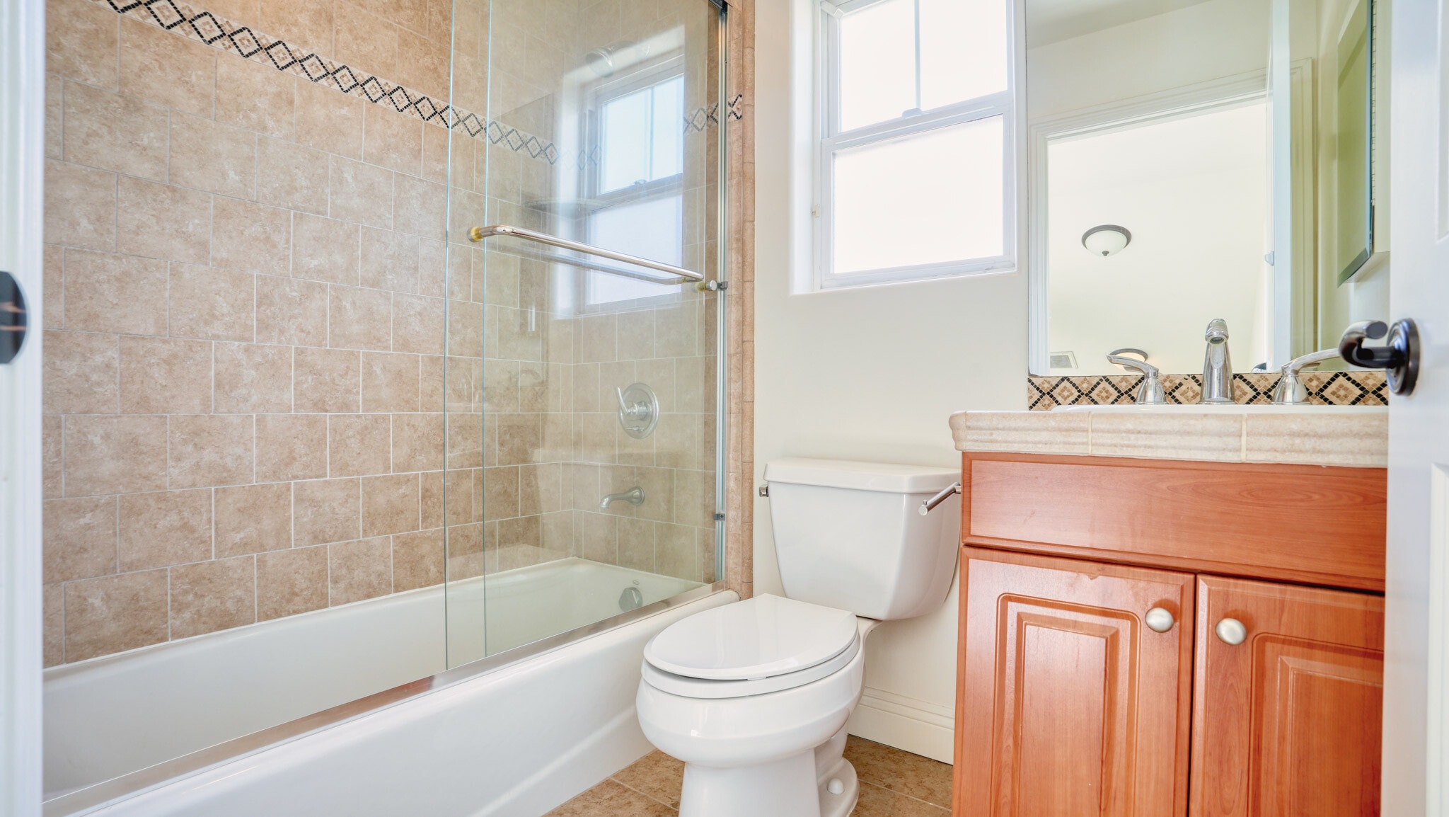 Building Photo - 10752 Hortense St