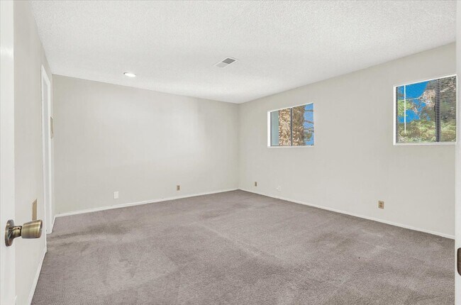 Building Photo - 3463 Monte Carlo Dr
