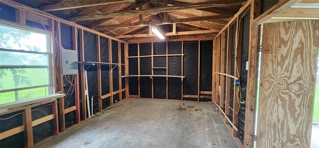 Building Photo - 5701 County Rd 288