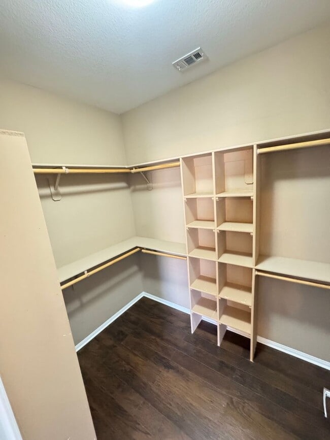 Building Photo - Your Next Home Awaits | 4 Bed, 3 Bath with Private Pool