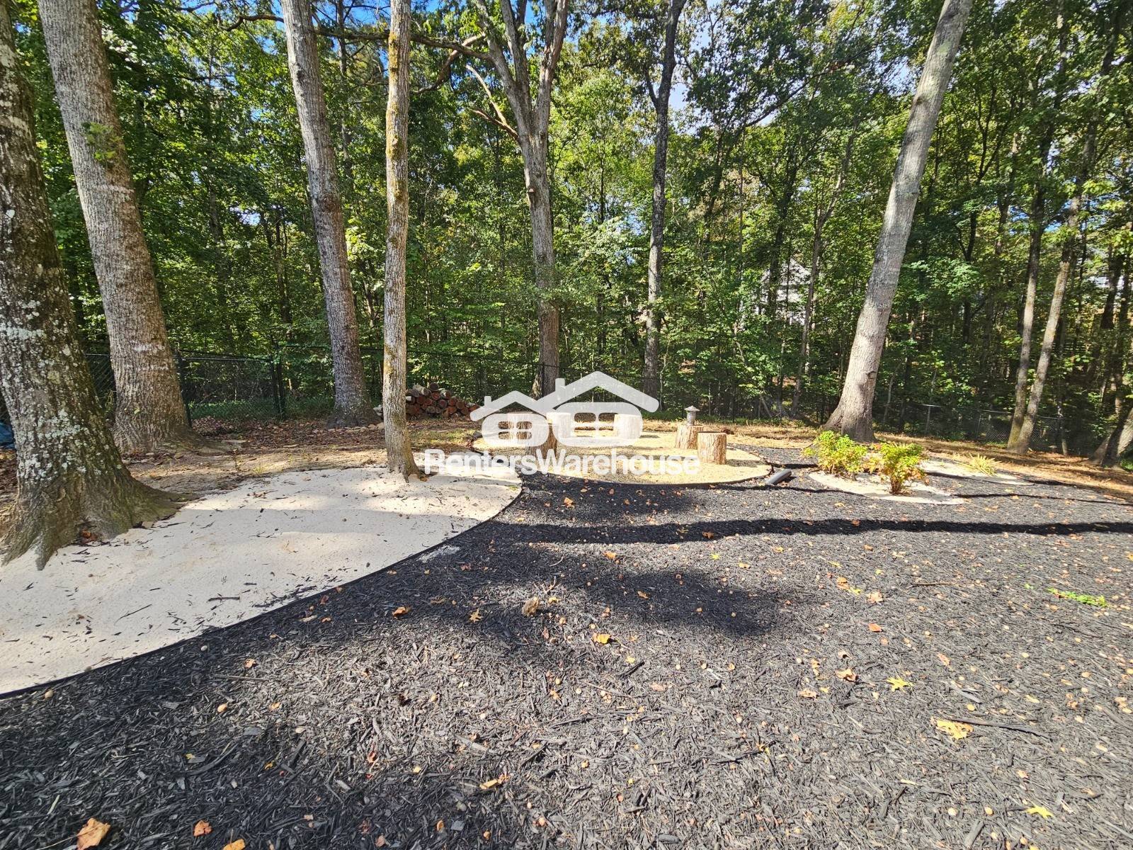 Building Photo - 2530 Wellsley Ln