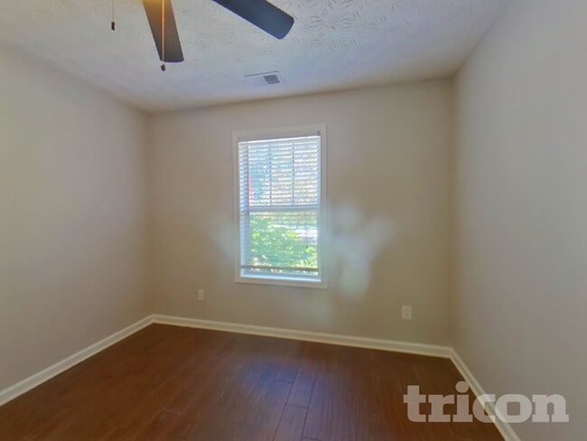 Building Photo - 1011 Buckeye Ln