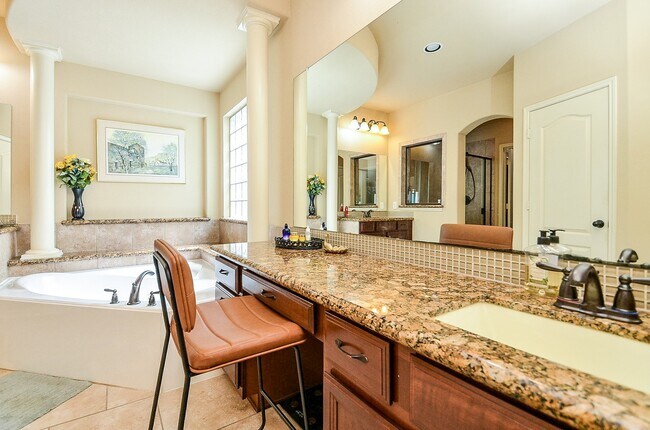 Building Photo - 26711 Eagle Park Ln