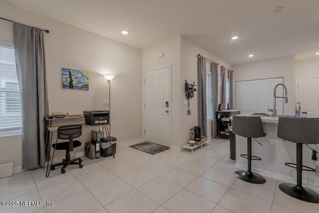 Building Photo - 908 Observatory Pkwy