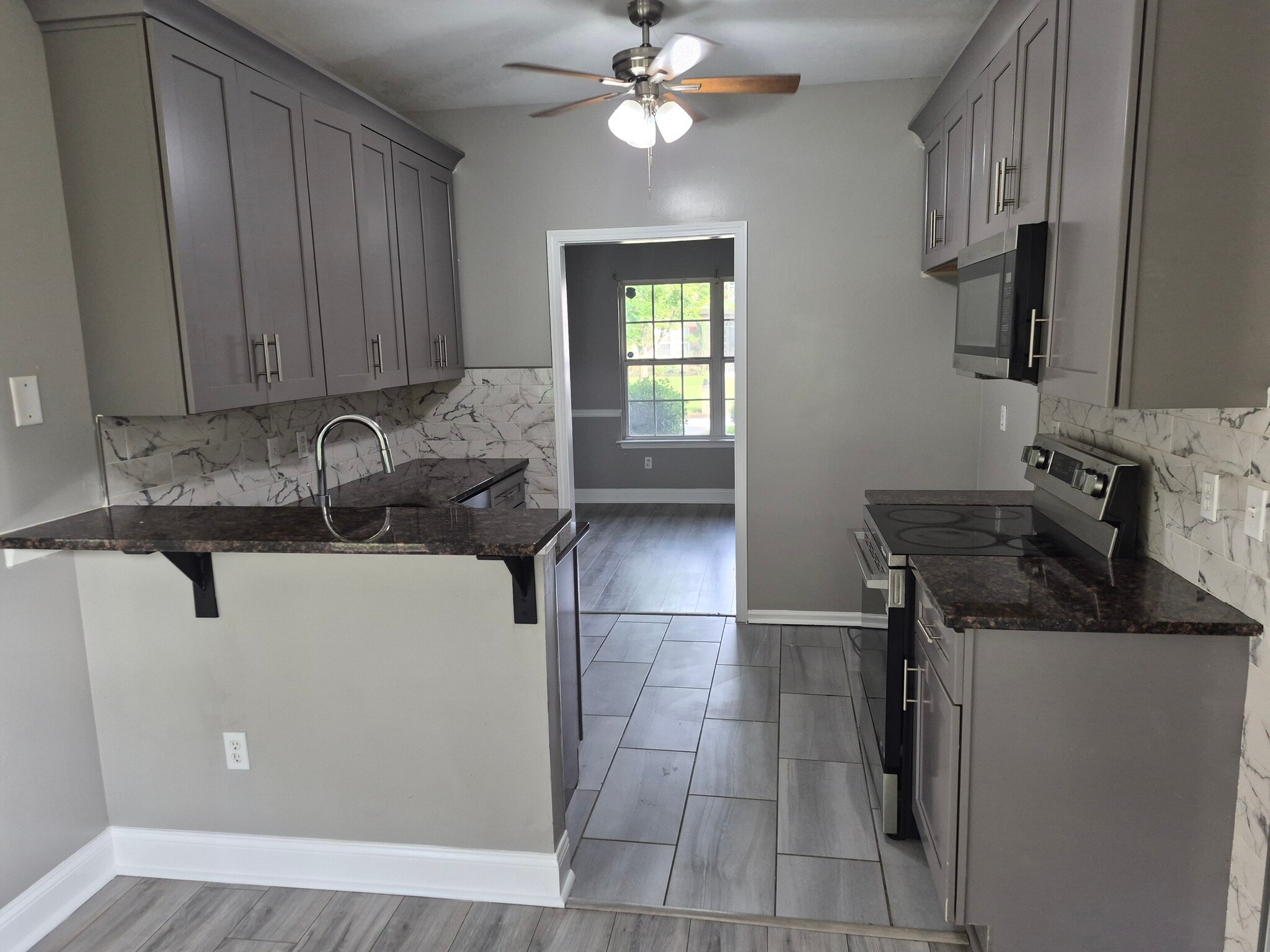 Building Photo - 3914 Spearmint Ln NW