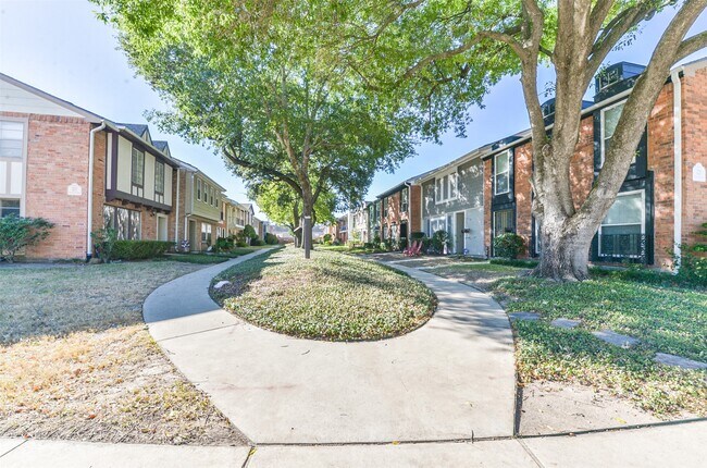 Building Photo - 14341 Misty Meadow Ln