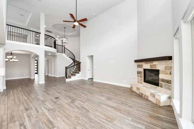 Building Photo - 28045 Woodland Bend Way