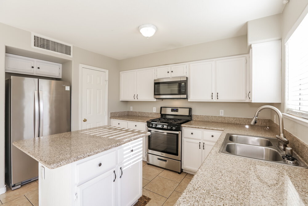 Building Photo - 7533 Hickory Hills Dr