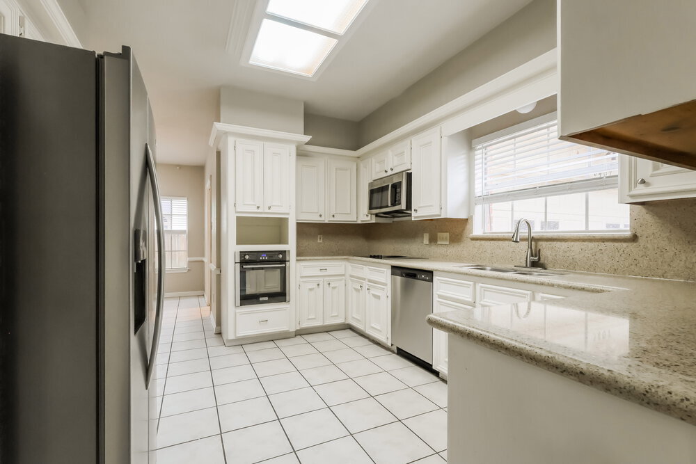 Building Photo - 3407 El James Dr